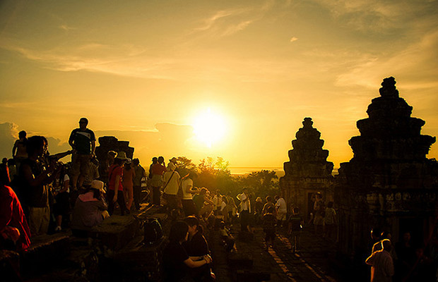 Angkor Temple Private Tour with Best Sunset View