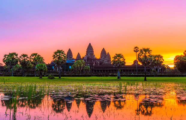 Angkor Temple Private Tour with Best Sunset View