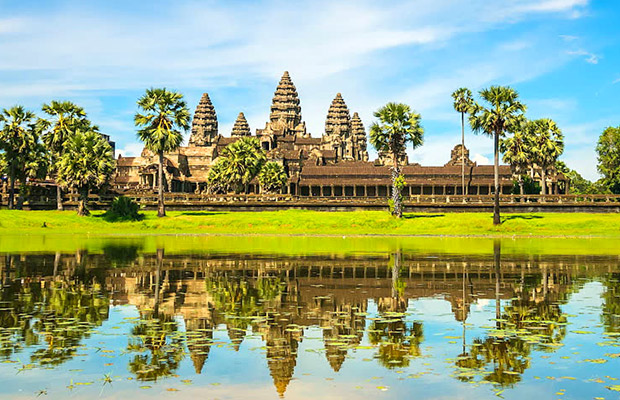 Angkor Wat Tour & Best Local Food Experience