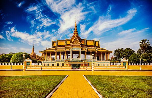 Explore Phnom Penh – Kampong Thom – Siem Reap Tour