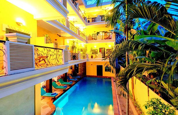Golden Banana Residence