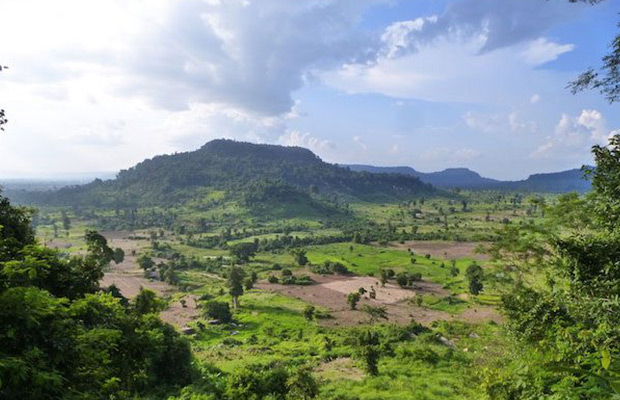 Phnom Kulen Mountain Trekking Tour in 2 Days