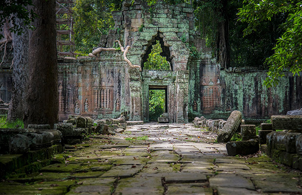 Preah Khan and Neak Pean Temples Day Tour