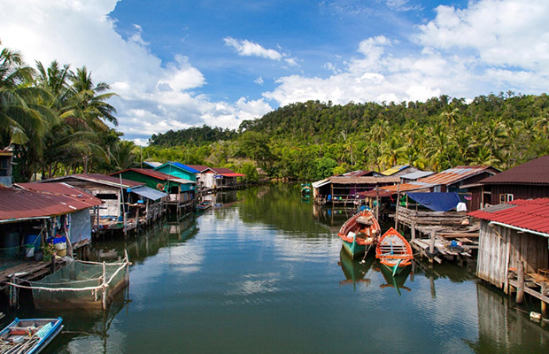 2-Day Private Angkor Temples with Floating Village Tour