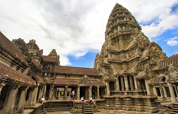 Discover Angkor Wat Highlight Private Tour