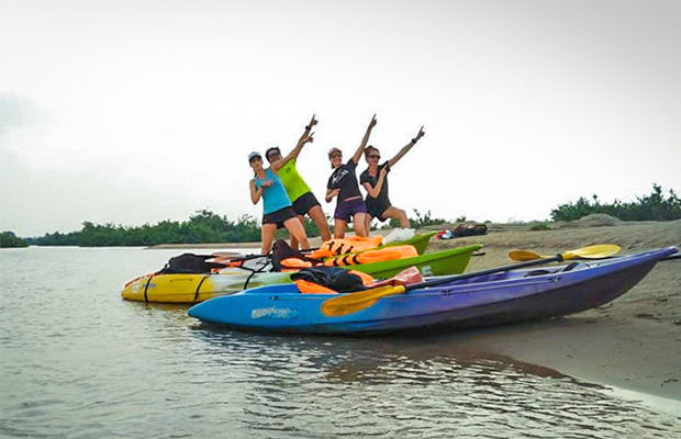 Kratie: Kayak Adventure with Dolphin Watching Tour