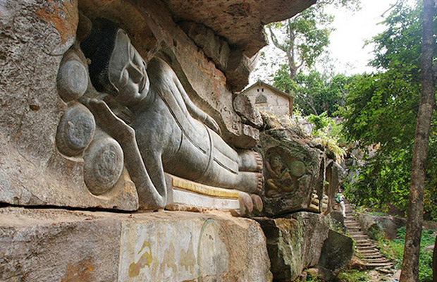 Preah Bat Chan Tuk (Buddha Statue)