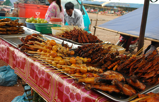 Siem Reap Small-Group Flavor of Khmer Street Food Tour