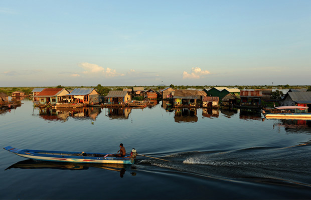 Tonle Sap Floating Village - Sunset Dinner Tour